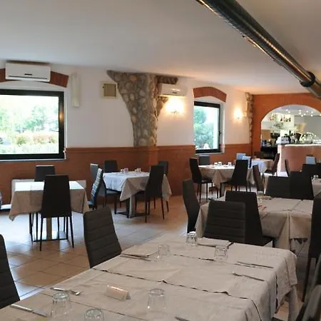 Residence Victoria Torriani 3* كومو