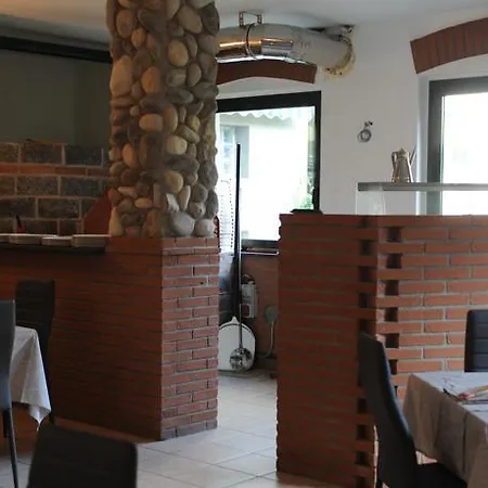 Residence Victoria Torriani شقة فندقية كومو